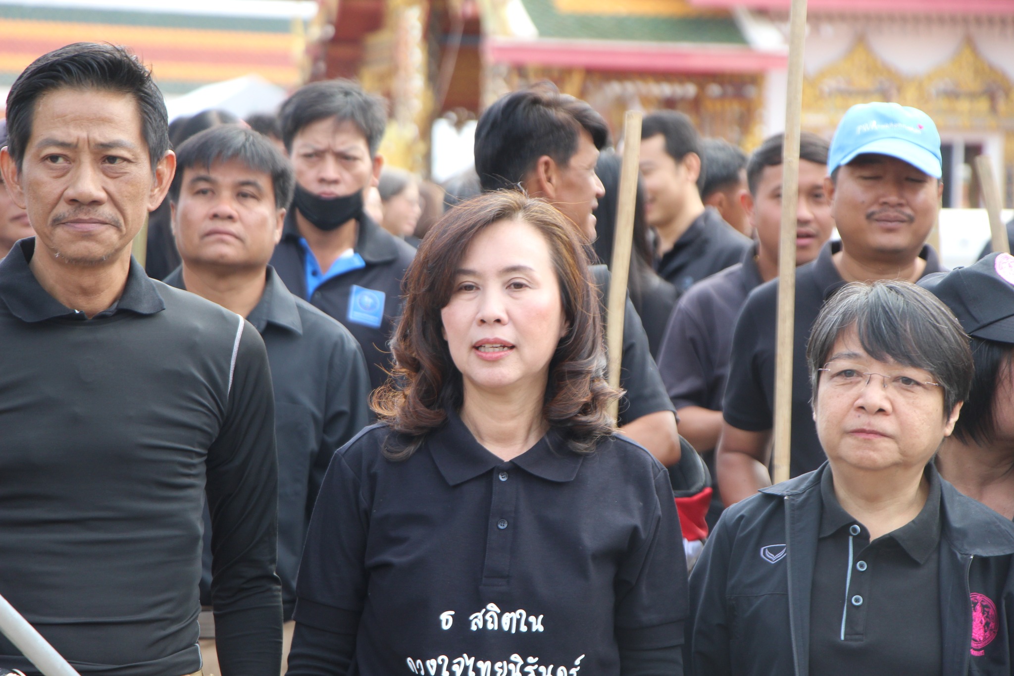 เข้าร่วมกิจกรรม 12.12 Sakon Nakhon Big Cleaning Day รวมพลัง Big Cleaning Day เก็บกวาดขยะ–เศษใบไม้ บริเวณลานรวมน้ำใจ ไทสกล